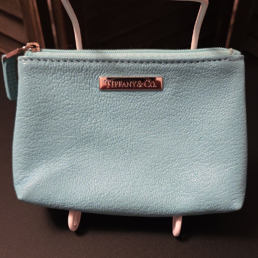 Tiffany & Co. Pebbled Leather Cosmetic Pouch in Tiffany Blue